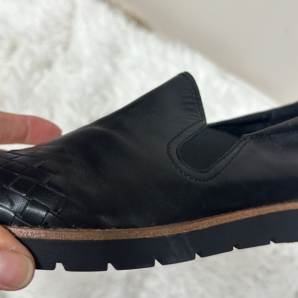 Vaneli, Women's Slip On Black Super Soft Leather Shoes Sz 8N,Made In Ethiopia - Picture 8 of 10